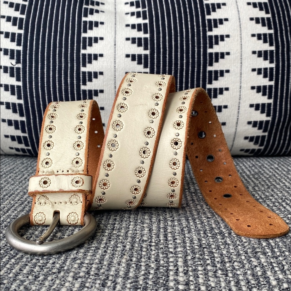 Fossil Embossed/Studded Western Leather Belt - Picture 12 of 15
